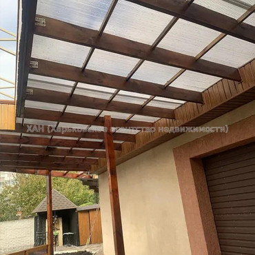 Продам будинок, Электровозная ул. , 145 м², 6 соток, капитальный ремонт 