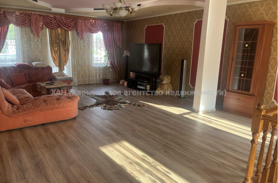 Продам будинок, Электровозная ул. , 145 м², 6 соток, капитальный ремонт 