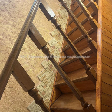 Продам будинок, Электровозная ул. , 145 м², 6 соток, капитальный ремонт 