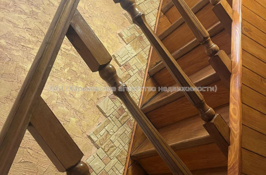 Продам будинок, Электровозная ул. , 145 м², 6 соток, капитальный ремонт 