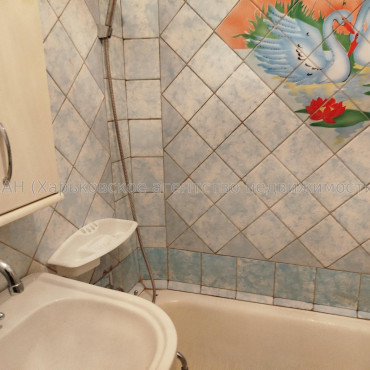 Продам квартиру, Бучмы ул. , 1 кім., 30 м², косметический ремонт 