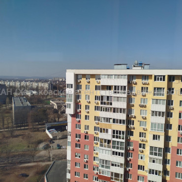 Продам квартиру, Садовый проезд , 3  ком., 96 м², авторский дизайн 