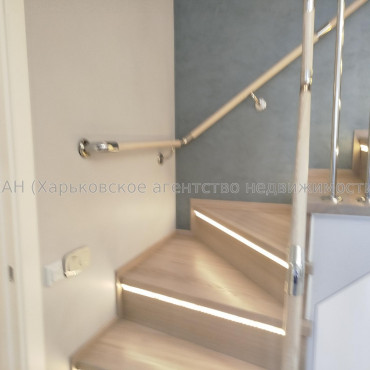 Продам квартиру, Садовый проезд , 3  ком., 96 м², авторский дизайн 