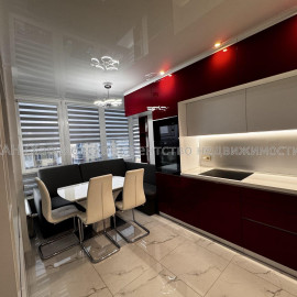 Продам квартиру, Садовый проезд , 3  ком., 96 м², авторский дизайн