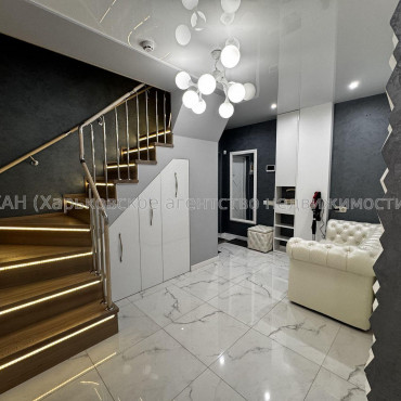 Продам квартиру, Садовый проезд , 3  ком., 96 м², авторский дизайн 