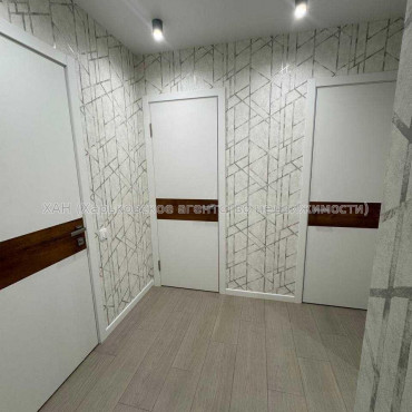 Продам квартиру, Гвардейцев Широнинцев ул. , 1 кім., 44 м², авторский дизайн 