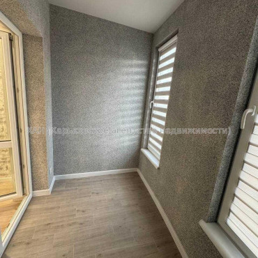 Продам квартиру, Гвардейцев Широнинцев ул. , 1 кім., 44 м², авторский дизайн 