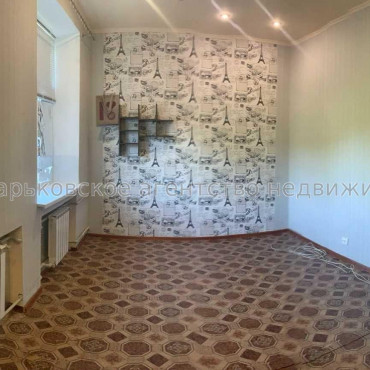 Продам квартиру, Дизельная ул. , 1 кім., 27.50 м², косметический ремонт 