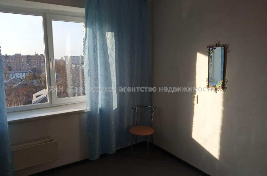 Продам квартиру, Байрона пр-т , 1 кім., 20 м², косметический ремонт 