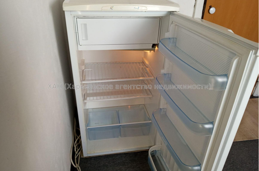 Продам квартиру, Байрона пр-т , 1 кім., 20 м², косметический ремонт 