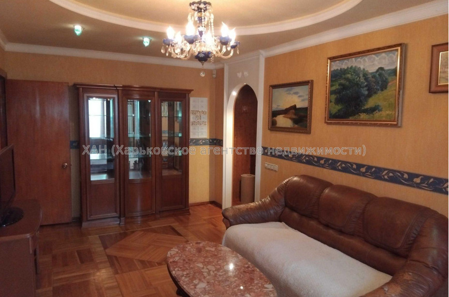 Продам квартиру, Аэрокосмический пр. , 4  ком., 65 м², евроремонт 