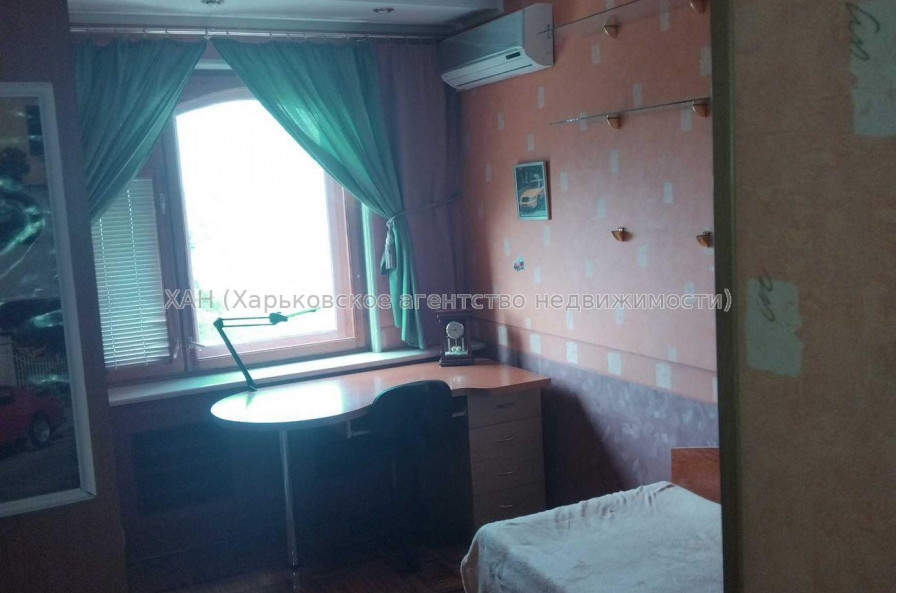 Продам квартиру, Аэрокосмический пр. , 4  ком., 65 м², евроремонт 