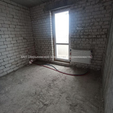 Продам квартиру, Шевченко ул. , 2  ком., 66 м², без внутренних работ 
