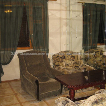 Продам квартиру, Гвардейцев Широнинцев ул. , 4  ком., 84 м², евроремонт 