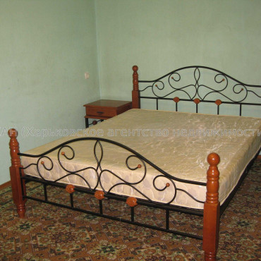 Продам квартиру, Гвардейцев Широнинцев ул. , 4  ком., 84 м², евроремонт 