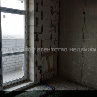 Продам квартиру, Качановская ул. , 2 кім., 71 м², без внутренних работ 