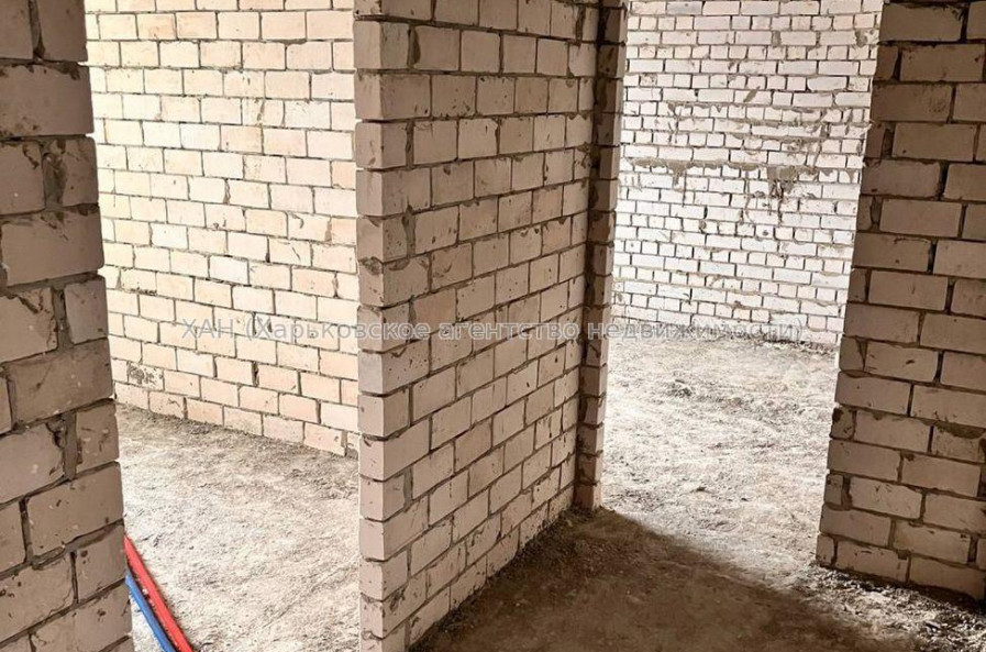 Продам квартиру, Мира ул. , 2  ком., 56 м², без внутренних работ 