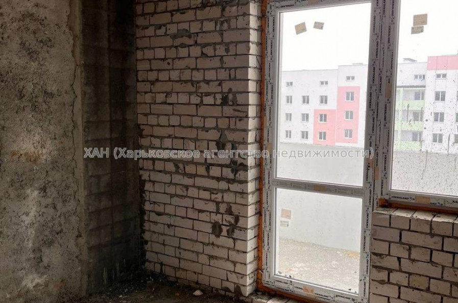 Продам квартиру, Мира ул. , 2  ком., 56 м², без внутренних работ 