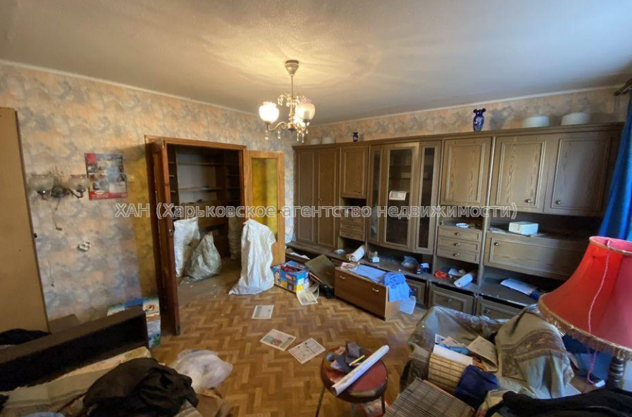 Продам квартиру, Аэрокосмический пр. , 3 кім., 66 м², косметический ремонт 