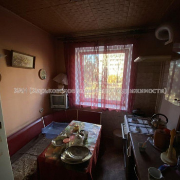 Продам квартиру, Аэрокосмический пр. , 3 кім., 66 м², косметический ремонт 