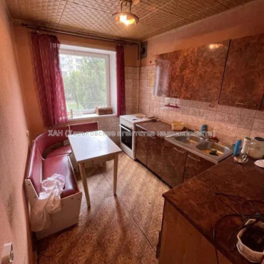 Продам квартиру, Аэрокосмический пр. , 3 кім., 66 м², косметический ремонт 