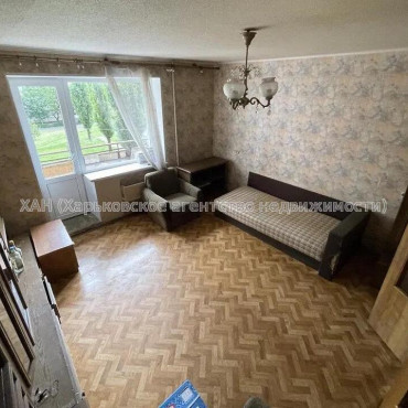 Продам квартиру, Аэрокосмический пр. , 3 кім., 66 м², косметический ремонт 
