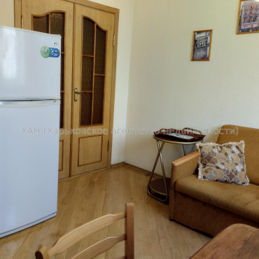 Продам квартиру, Клочковская ул. , 186Б , 3 кім., 71 м², капитальный ремонт 