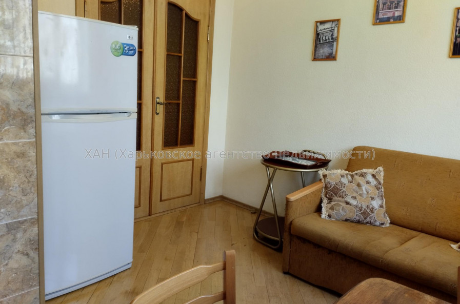 Продам квартиру, Клочковская ул. , 186Б , 3 кім., 71 м², капитальный ремонт 