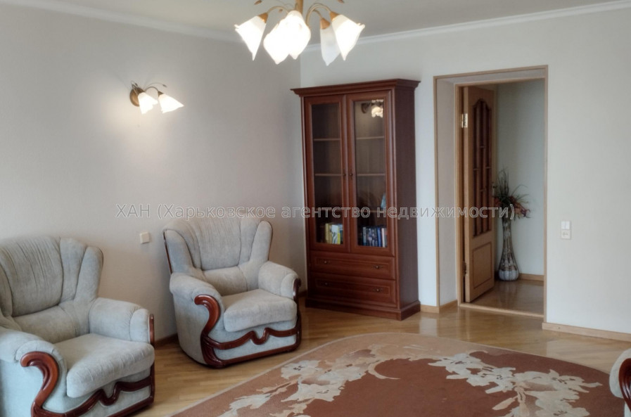 Продам квартиру, Клочковская ул. , 186Б , 3 кім., 71 м², капитальный ремонт 