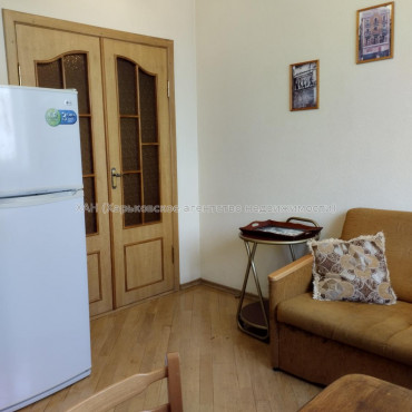 Продам квартиру, Клочковская ул. , 186Б , 3 кім., 71 м², капитальный ремонт 