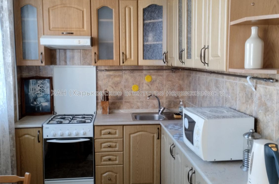 Продам квартиру, Клочковская ул. , 186Б , 3 кім., 71 м², капитальный ремонт 