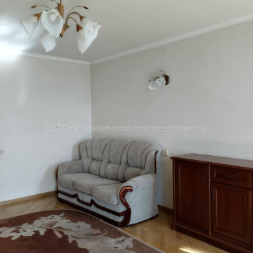 Продам квартиру, Клочковская ул. , 186Б , 3 кім., 71 м², капитальный ремонт 