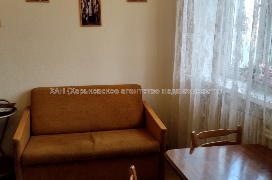 Продам квартиру, Клочковская ул. , 186Б , 3 кім., 71 м², капитальный ремонт 