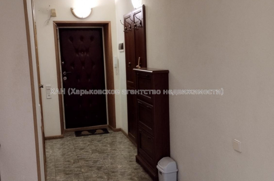Продам квартиру, Клочковская ул. , 186Б , 3 кім., 71 м², капитальный ремонт 