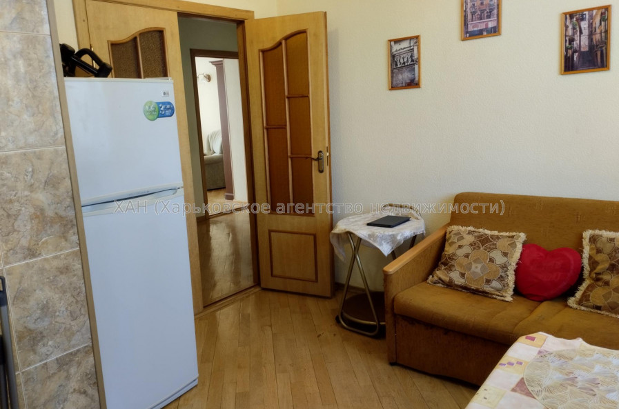 Продам квартиру, Клочковская ул. , 186Б , 3 кім., 71 м², капитальный ремонт 