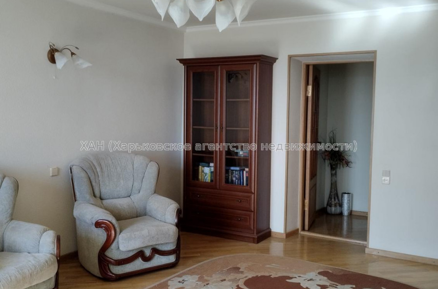 Продам квартиру, Клочковская ул. , 186Б , 3 кім., 71 м², капитальный ремонт 