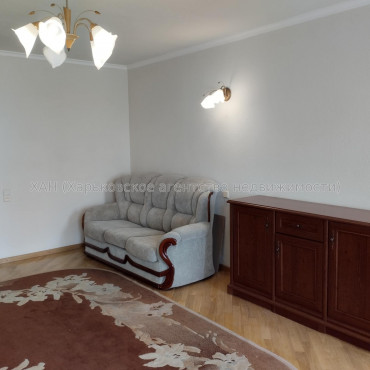 Продам квартиру, Клочковская ул. , 186Б , 3 кім., 71 м², капитальный ремонт 