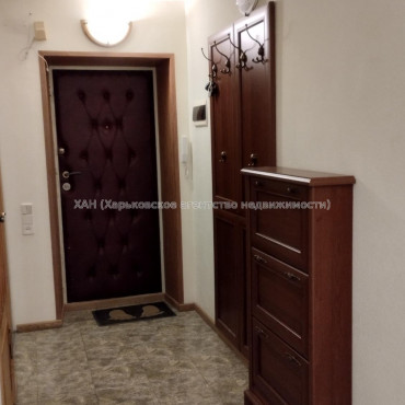 Продам квартиру, Клочковская ул. , 186Б , 3 кім., 71 м², капитальный ремонт 