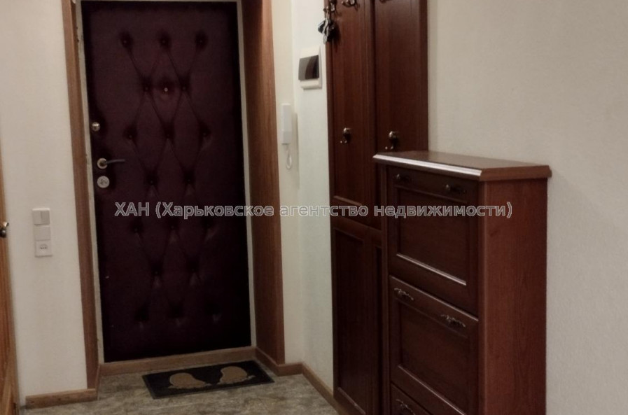 Продам квартиру, Клочковская ул. , 186Б , 3 кім., 71 м², капитальный ремонт 