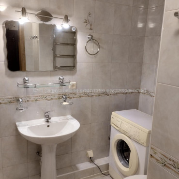 Продам квартиру, Клочковская ул. , 186Б , 3 кім., 71 м², капитальный ремонт 