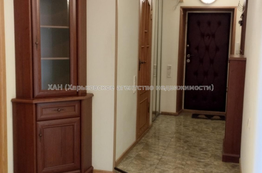 Продам квартиру, Клочковская ул. , 186Б , 3 кім., 71 м², капитальный ремонт 
