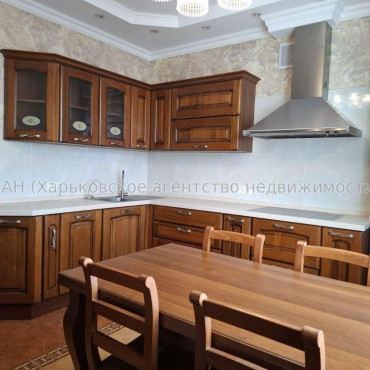 Продам квартиру, Науки просп. , 2  ком., 101.80 м², авторский дизайн 
