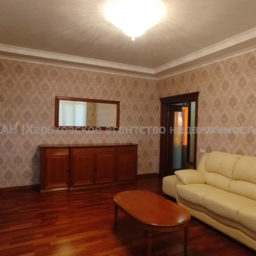 Продам квартиру, Науки просп. , 2  ком., 101.80 м², авторский дизайн 