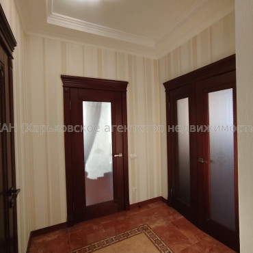 Продам квартиру, Науки просп. , 2  ком., 101.80 м², авторский дизайн 