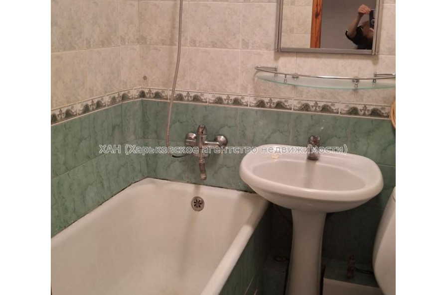 Сдам квартиру, Юбилейный просп. , 1  ком., 35 м², капитальный ремонт 