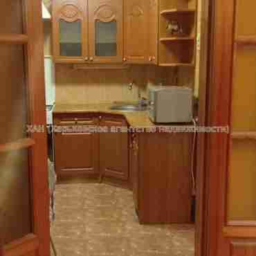 Сдам квартиру, Юбилейный просп. , 1  ком., 35 м², капитальный ремонт 