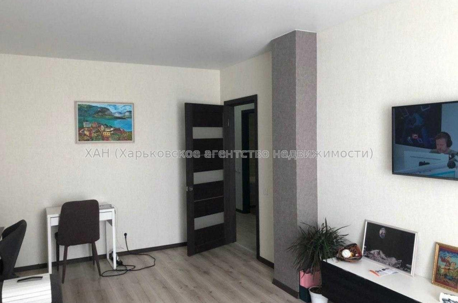 Продам квартиру, Победы просп. , 1 кім., 50 м², евроремонт 