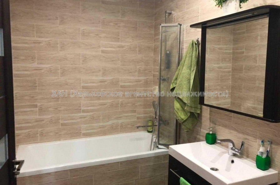 Продам квартиру, Победы просп. , 1 кім., 50 м², евроремонт 