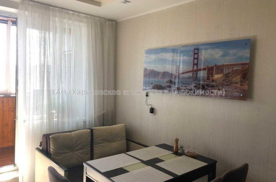 Продам квартиру, Победы просп. , 1 кім., 50 м², евроремонт 