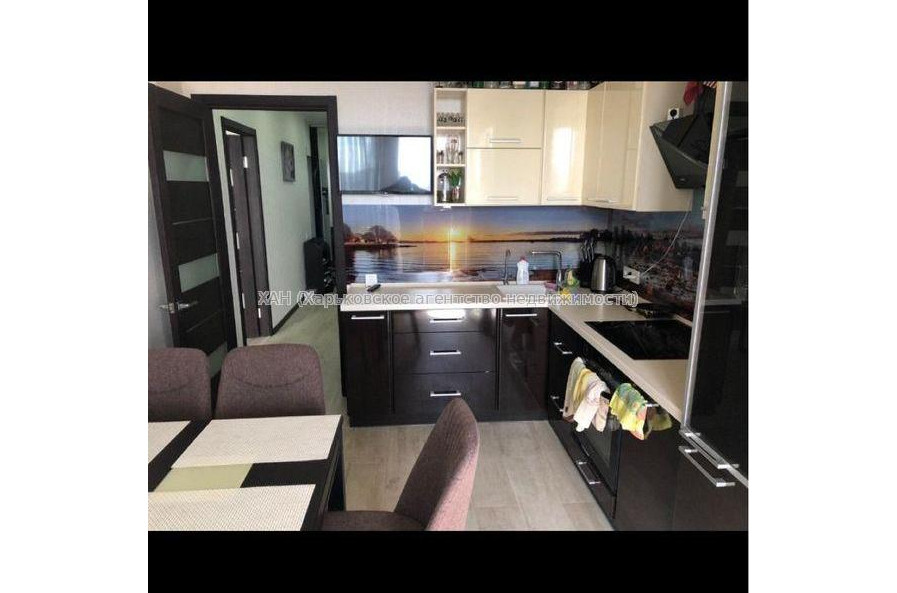 Продам квартиру, Победы просп. , 1 кім., 50 м², евроремонт 